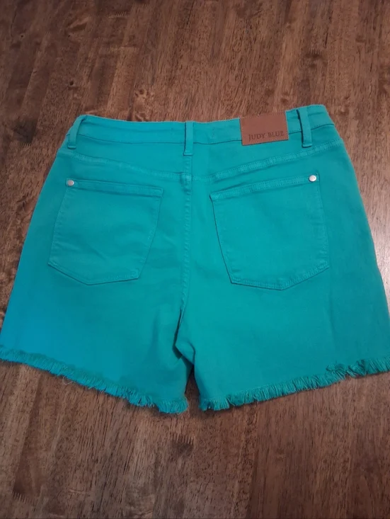 Judy Blue NWOT Teal Garment Dyed Mid Rise Frayed Hem Shorts XL - Picture 7 of 7